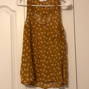 Sleeveless blouse